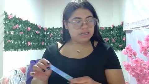 Kimmy online show from November 24, 2025, 1:27 am