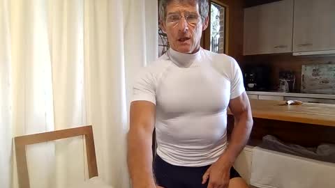 Snapshot of kimonoblues chatting on December 2, 2025, 12:54 pm kimonoblues online show from December 2, 2025, 12:54 pm