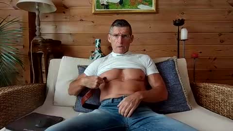 Snapshot of kimonoblues chatting on December 18, 2025, 9:59 am kimonoblues online show from December 18, 2025, 9:59 am