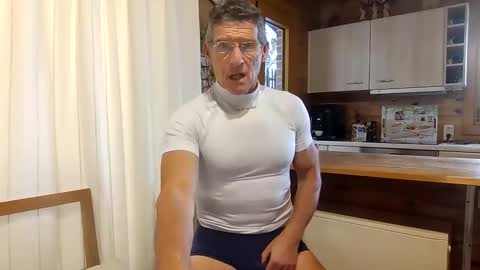 Snapshot of kimonoblues chatting on January 10, 2026, 10:50 am kimonoblues online show from January 10, 2026, 10:50 am