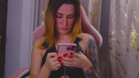 KimSkye online show from February 7, 2025, 10:30 pm