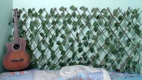 Snapshot of kimzu2830 chatting on January 29, 2025, 2:51 am Kim and Zuka online show from January 29, 2025, 2:51 am