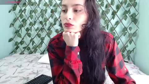 Snapshot of kimzu2830 chatting on March 7, 2025, 12:01 pm Kim and Zuka online show from March 7, 2025, 12:01 pm