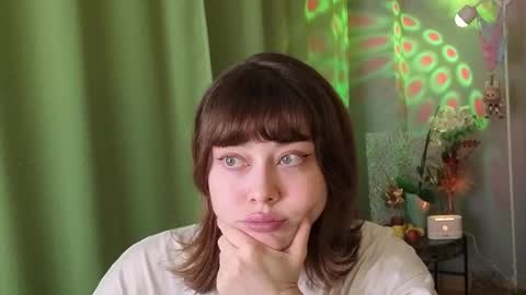 kina_ka online show from November 21, 2025, 4:22 am