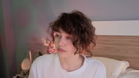 kina_ka online show from April 13, 2026, 7:41 pm