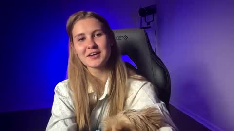 Snapshot of kinci06 chatting on March 5, 2025, 8:21 pm kinci06 online show from March 5, 2025, 8:21 pm