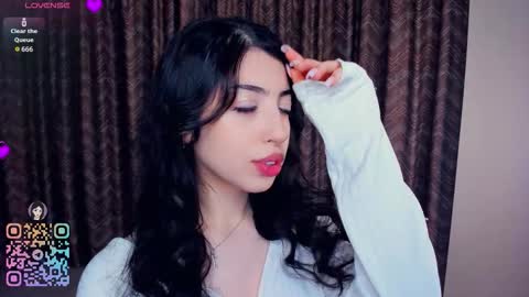 Snapshot of kindraevert chatting on November 20, 2025, 4:23 am Megan online show from November 20, 2025, 4:23 am