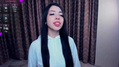 Snapshot of kindraevert chatting on November 28, 2025, 4:37 am Megan online show from November 28, 2025, 4:37 am