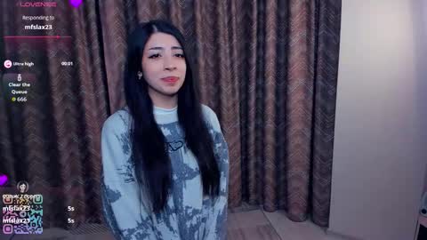 Snapshot of kindraevert chatting on November 29, 2025, 4:37 am Megan online show from November 29, 2025, 4:37 am