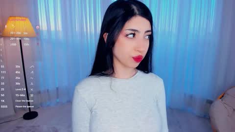 Snapshot of kindraevert chatting on December 20, 2025, 4:41 am Megan online show from December 20, 2025, 4:41 am