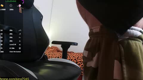 king7045 online show from February 19, 2025, 7:39 am