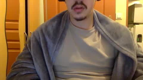 Snapshot of king_cobr chatting on December 9, 2024, 5:52 pm king_cobr online show from December 9, 2024, 5:52 pm