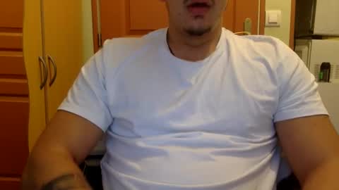 Snapshot of king_cobr chatting on January 15, 2025, 4:00 pm king_cobr online show from January 15, 2025, 4:00 pm