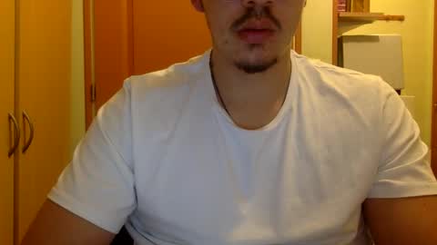 Snapshot of king_cobr chatting on January 27, 2025, 7:35 pm king_cobr online show from January 27, 2025, 7:35 pm