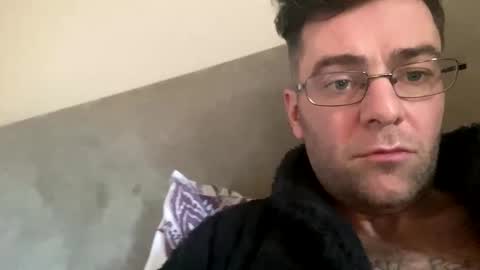 Snapshot of king_o107 chatting on March 11, 2026, 8:20 am king_o107 online show from March 11, 2026, 8:20 am