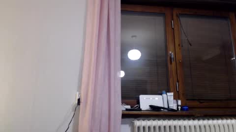 Snapshot of kingandprincess chatting on January 22, 2025, 5:06 pm sexysexyhotwetpinkredpussy online show from January 22, 2025, 5:06 pm