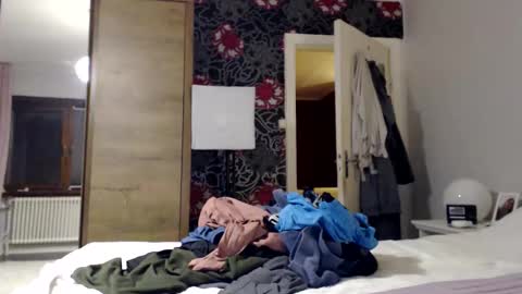 Snapshot of kingandprincess chatting on December 4, 2025, 6:38 pm sexysexyhotwetpinkredpussy online show from December 4, 2025, 6:38 pm