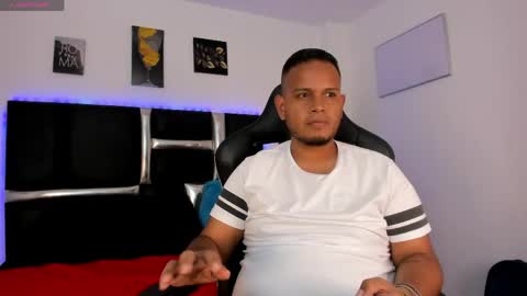 Snapshot of kingg_jay chatting on May 5, 2026, 11:40 am kingg_jay online show from May 5, 2026, 11:40 am