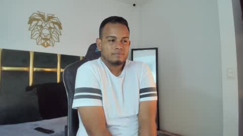Snapshot of kingg_jay chatting on June 1, 2026, 11:45 am kingg_jay online show from June 1, 2026, 11:45 am
