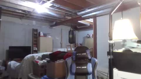 Snapshot of kingoffootfetish chatting on January 27, 2025, 7:24 am Master King Tommy online show from January 27, 2025, 7:24 am