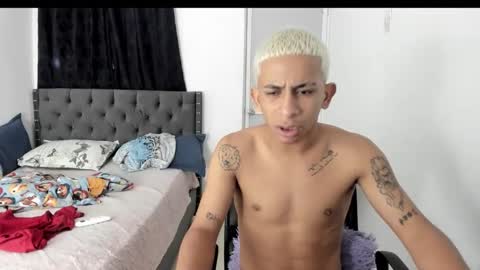 Snapshot of kings_latins chatting on November 17, 2025, 5:02 am DOMINANT ALPHA KINGS online show from November 17, 2025, 5:02 am