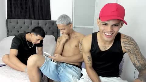 Snapshot of kings_latins chatting on November 30, 2025, 10:47 pm DOMINANT ALPHA KINGS online show from November 30, 2025, 10:47 pm