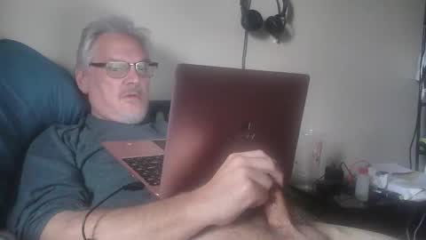 kingtongue10 online show from March 16, 2026, 6:45 pm