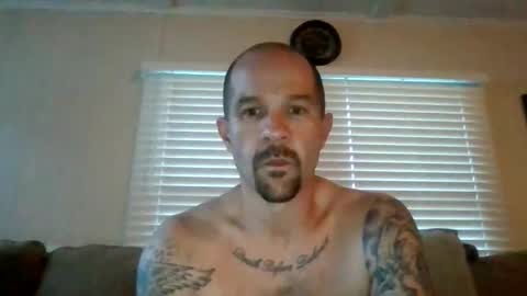 Snapshot of kinkster615 chatting on June 4, 2026, 12:16 am Kinkster online show from June 4, 2026, 12:16 am