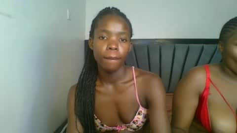 kinky_aria online show from December 3, 2025, 9:57 pm