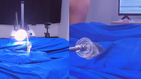 Snapshot of kinky_cloe chatting on January 24, 2025, 4:39 pm Kinky online show from January 24, 2025, 4:39 pm