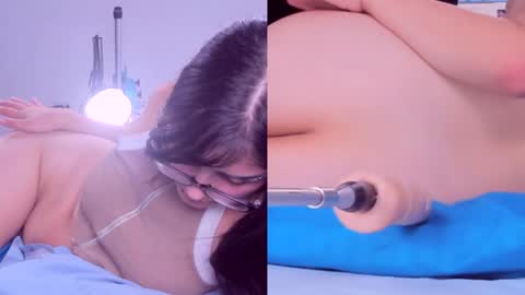 Snapshot of kinky_cloe chatting on January 31, 2025, 12:40 pm Kinky online show from January 31, 2025, 12:40 pm