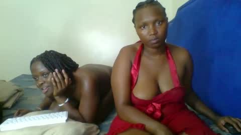 Snapshot of kinky_roey chatting on February 10, 2025, 11:04 am kinky_roey online show from February 10, 2025, 11:04 am