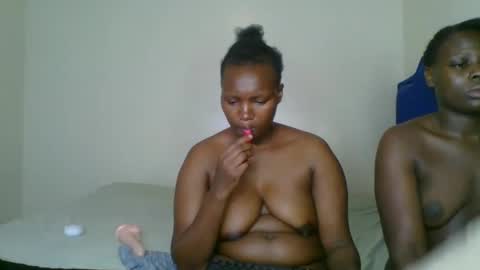 Snapshot of kinky_roey chatting on February 26, 2025, 12:05 am kinky_roey online show from February 26, 2025, 12:05 am