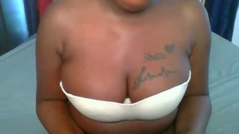 Snapshot of kinky_roey chatting on December 15, 2025, 8:40 am kinky_roey online show from December 15, 2025, 8:40 am