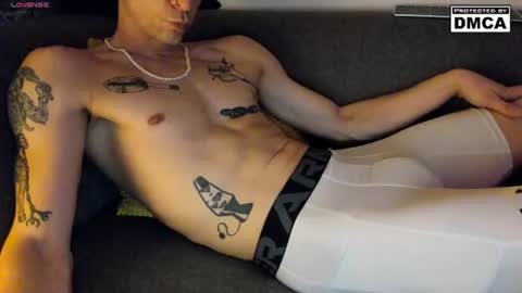 Snapshot of kinky_spidey chatting on June 14, 2026, 2:24 am kinky_spidey online show from June 14, 2026, 2:24 am