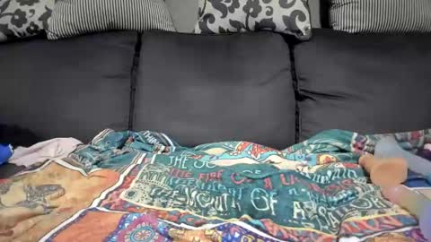 Kinky online show from November 18, 2025, 9:36 am