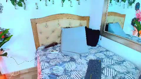 Isabella  online show from July 14, 2026, 10:37 pm