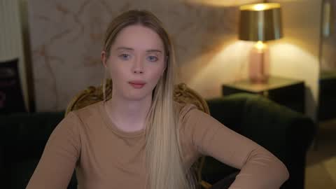 Snapshot of kira0541 chatting on November 23, 2025, 10:37 am Sweet girls online show from November 23, 2025, 10:37 am