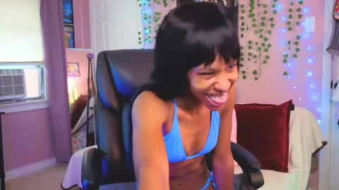 Kira21 13 online show from April 17, 2026, 2:20 pm