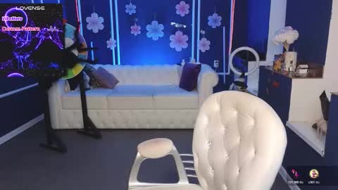 Kira Kennet online show from October 27, 2025, 9:46 am