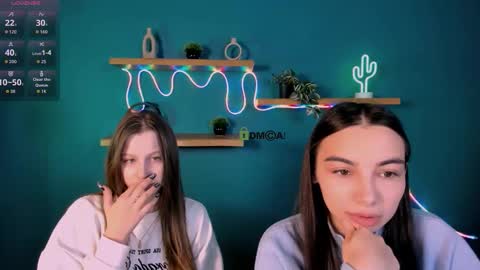 kira_light__ online show from November 27, 2025, 9:22 am