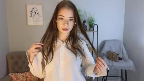 Sofi online show from December 17, 2025, 10:10 am