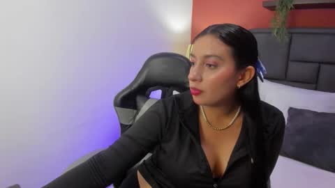 Snapshot of kira_relish chatting on March 26, 2026, 1:17 pm K I R A online show from March 26, 2026, 1:17 pm