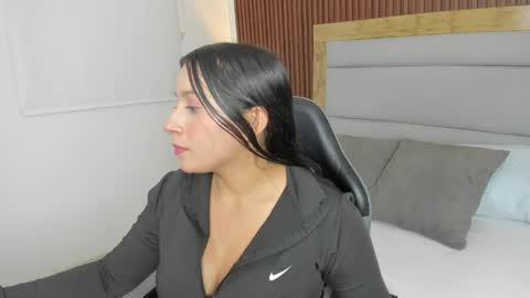 Snapshot of kira_relish chatting on March 30, 2026, 2:40 pm K I R A online show from March 30, 2026, 2:40 pm