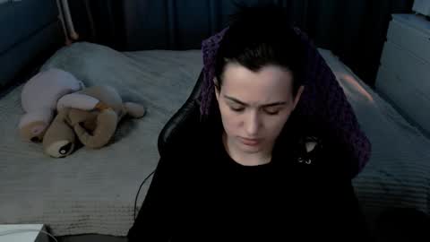 Snapshot of kira_yammy chatting on March 4, 2026, 11:00 pm Kira follow me online show from March 4, 2026, 11:00 pm