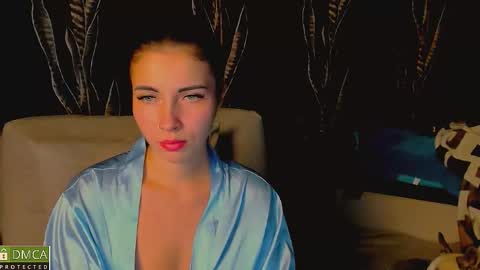 kiraa sunny online show from October 19, 2025, 7:58 pm