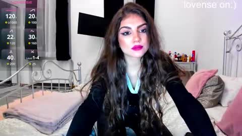 Kira 3 online show from December 2, 2025, 9:32 pm