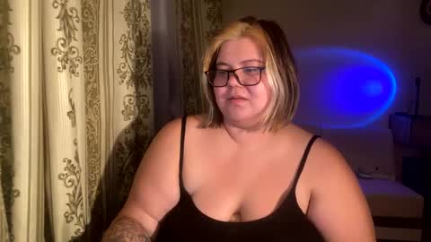 Just Kira online show from December 7, 2024, 1:18 pm