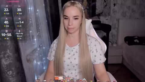 Snapshot of kirakrox chatting on November 9, 2025, 6:39 pm kirakrox online show from November 9, 2025, 6:39 pm