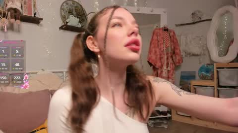 little vampire online show from April 3, 2026, 5:16 am